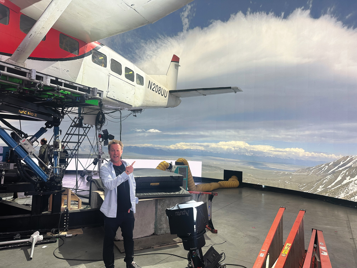 On Set Of Flight Risk with Mel Gibson On Set Of Flight Risk with Mel Gibson